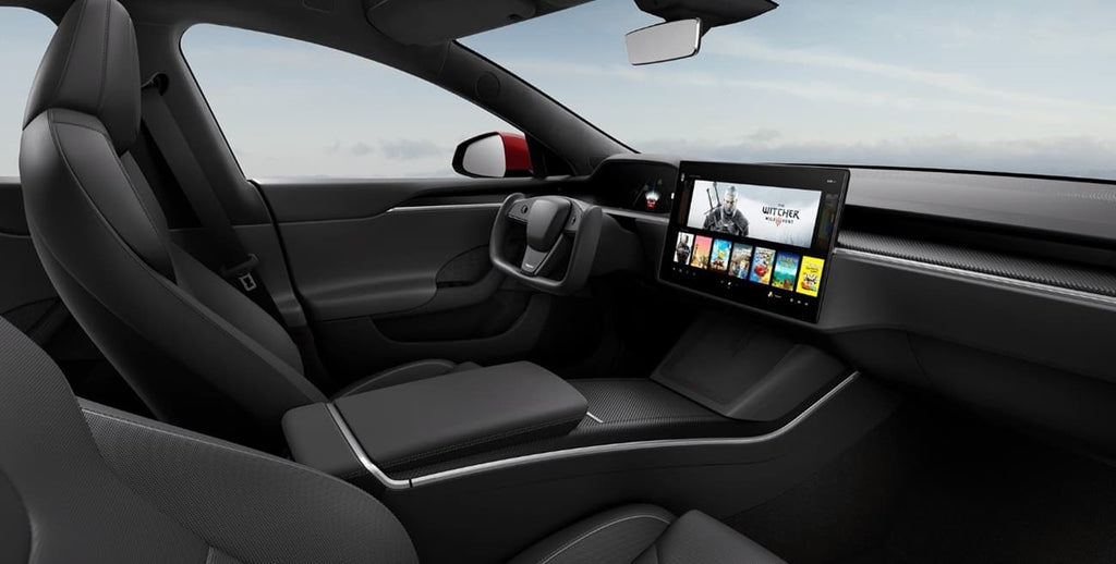 Tesla sabe que muchos de sus conductores le "engañan" para desentenderse de conducir. Y ya tiene solución